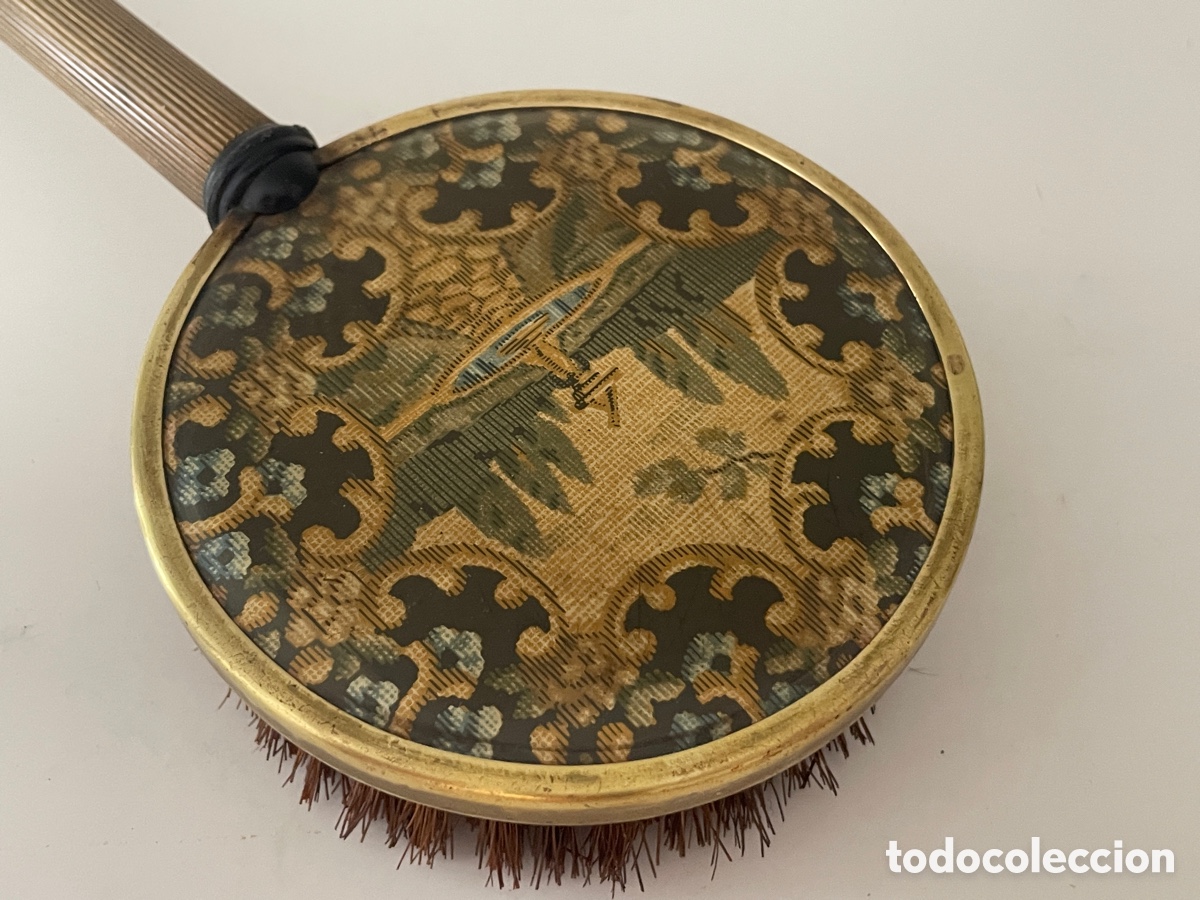 Antig&uuml;edades: Precioso cepillo ingl&eacute;s de tocador. Pelo de jabal&iacute;. Tapiz.