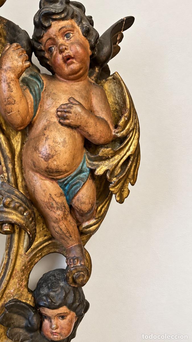 Antig&uuml;edades: Espejo decorativo con querubines tallados