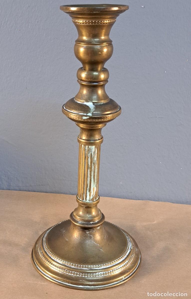 Antig&uuml;edades: Candelero de lat&oacute;n, estilo neocl&aacute;sico - Foto 5