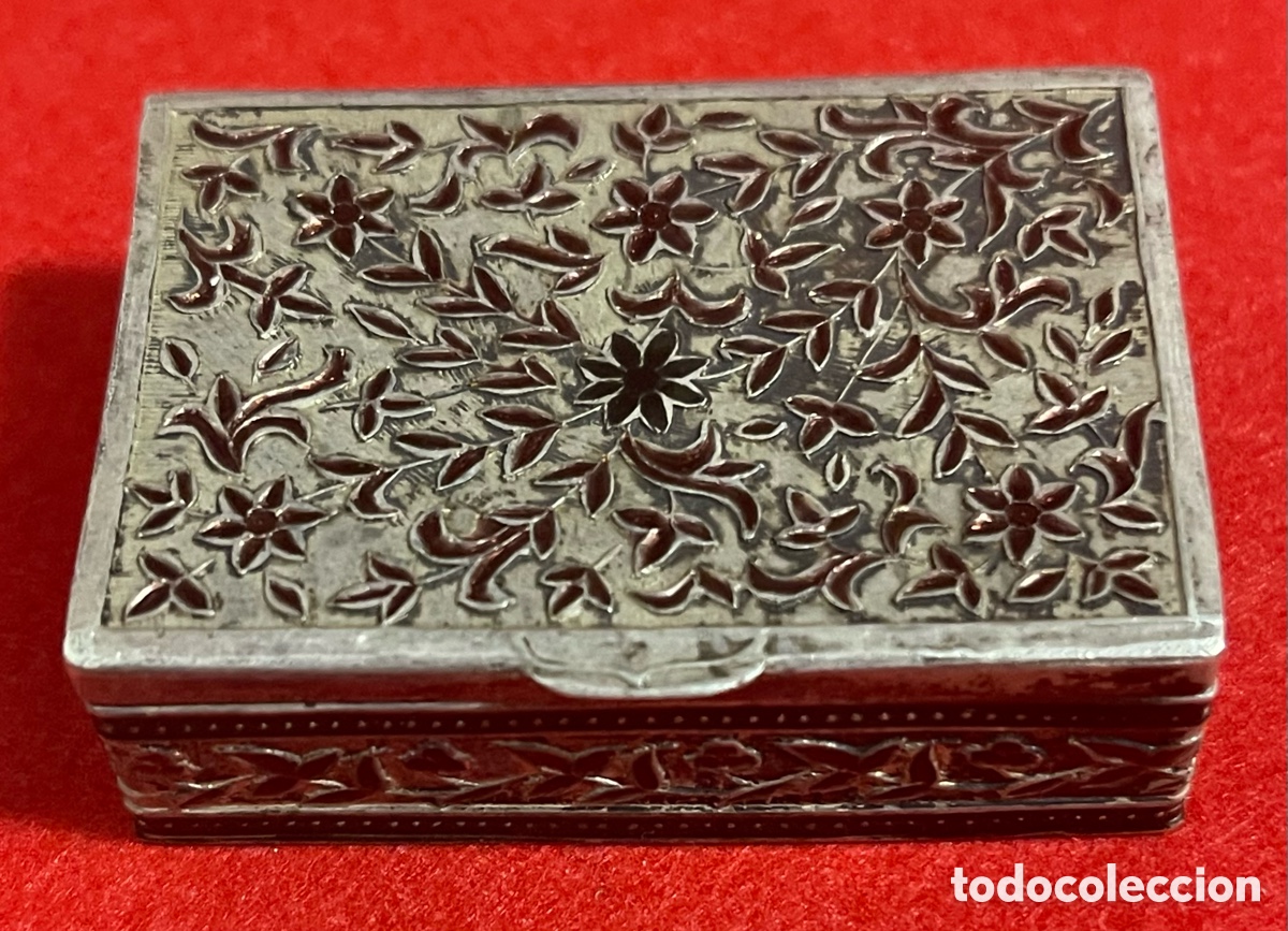Antig&uuml;edades: Preciosa caja Pastillero de &eacute;poca Art, Deco, en plata de ley y esmaltes.
