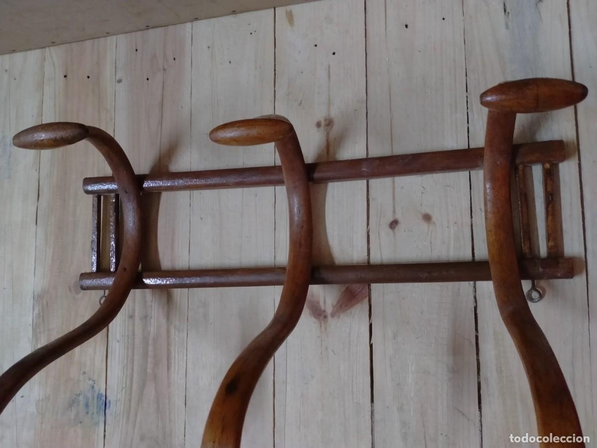 Antig&uuml;edades: Perchero Thonet de pared 3 brazos - Foto 4