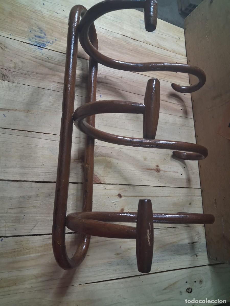 Antig&uuml;edades: Perchero Thonet de pared 3 brazos - Foto 6