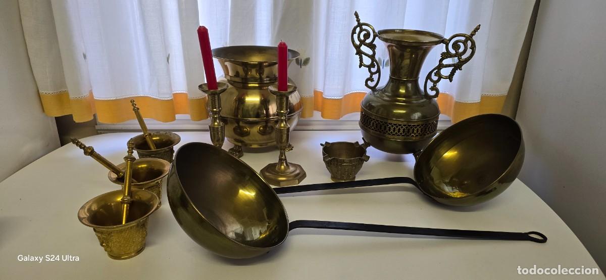 Antig&uuml;edades: Lote de lat&oacute;n y bronce - Foto 1