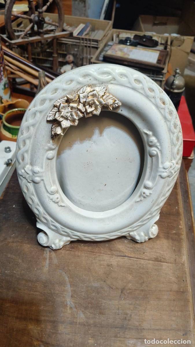 Antig&uuml;edades: Cadre photo porcelaine blanche 1950