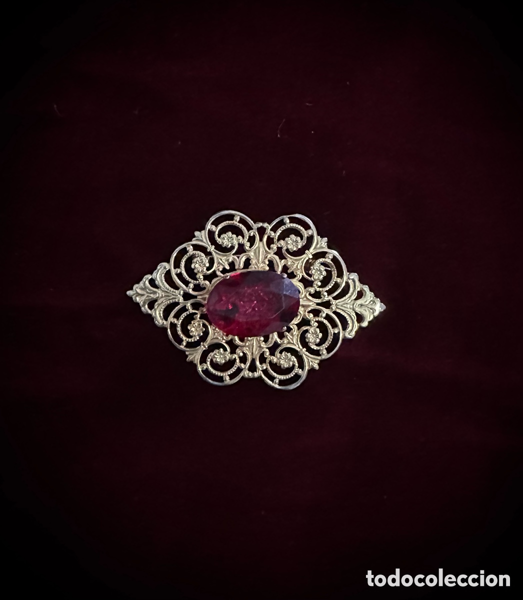 Antig&uuml;edades: Broche filigrana con Piedra Roja
