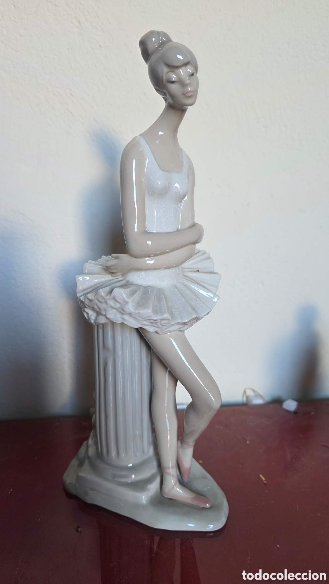 Antig&uuml;edades: Figura bailarina porcelana Lladr&oacute;