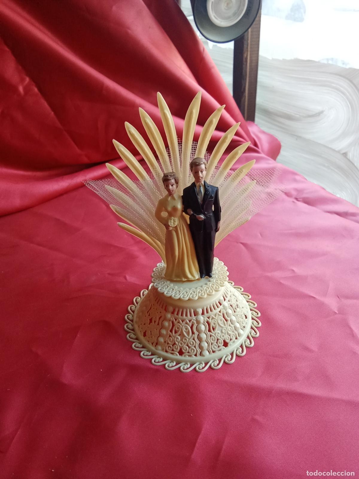 Antig&uuml;edades: Adorno vintage tarta de boda 1950-1960. Vitrina 14