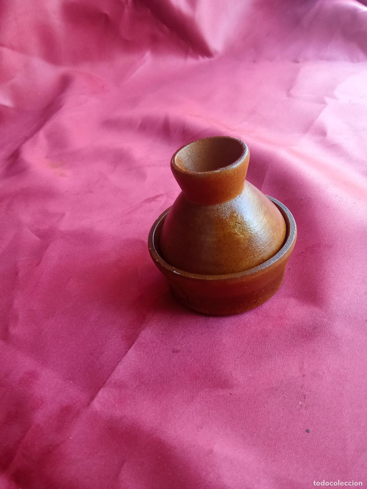 Antig&uuml;edades: Taj&iacute;n madera miniatura. Vitrina juguete