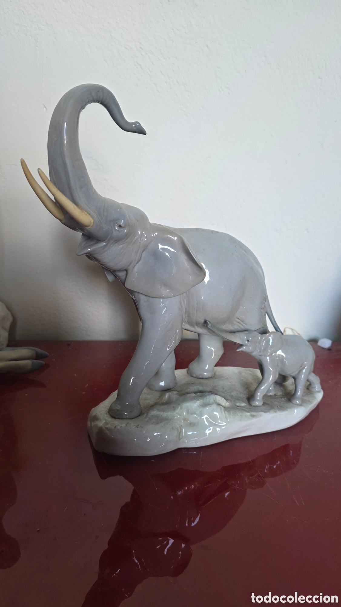 Antig&uuml;edades: Figura elefantes porcelana lladro