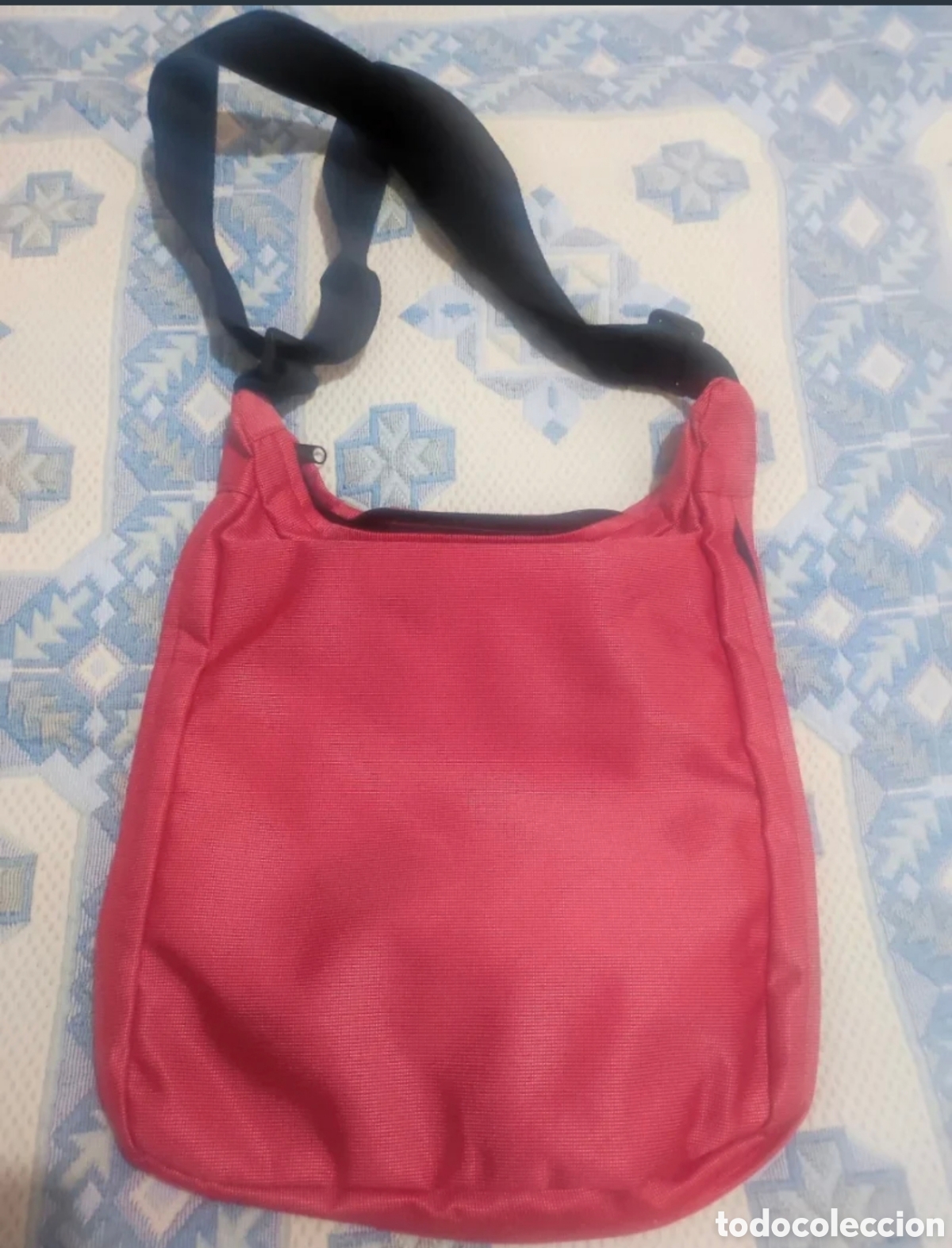 Antig&uuml;edades: Bolso bandolera de la marca Beefeater - Foto 2