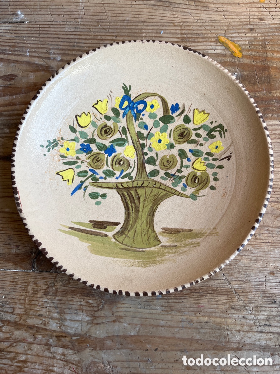 Antig&uuml;edades: Plato cer&aacute;mico vintage decorativo con flores