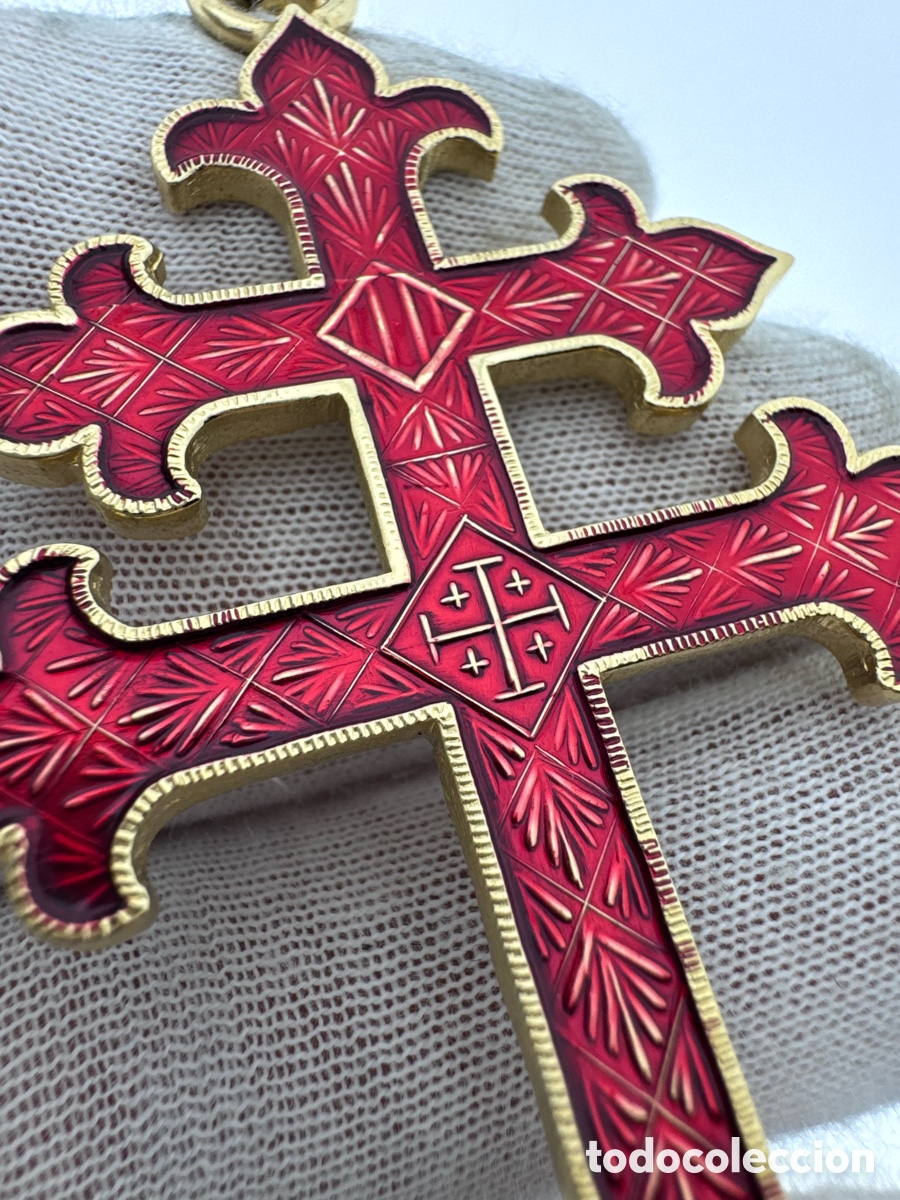 Antig&uuml;edades: Cruz Patriarcal de Plata Dorada y Esmalte Rojo (Orden del Santo Sepulcro)