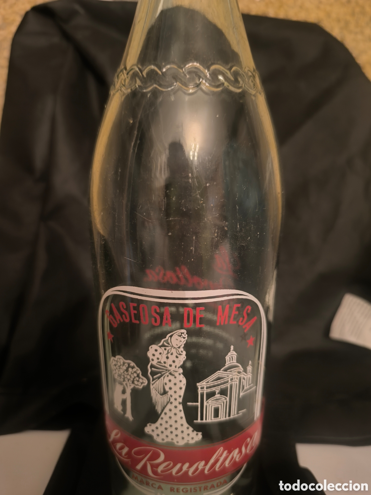 Antig&uuml;edades: Botella antigua de gaseosa