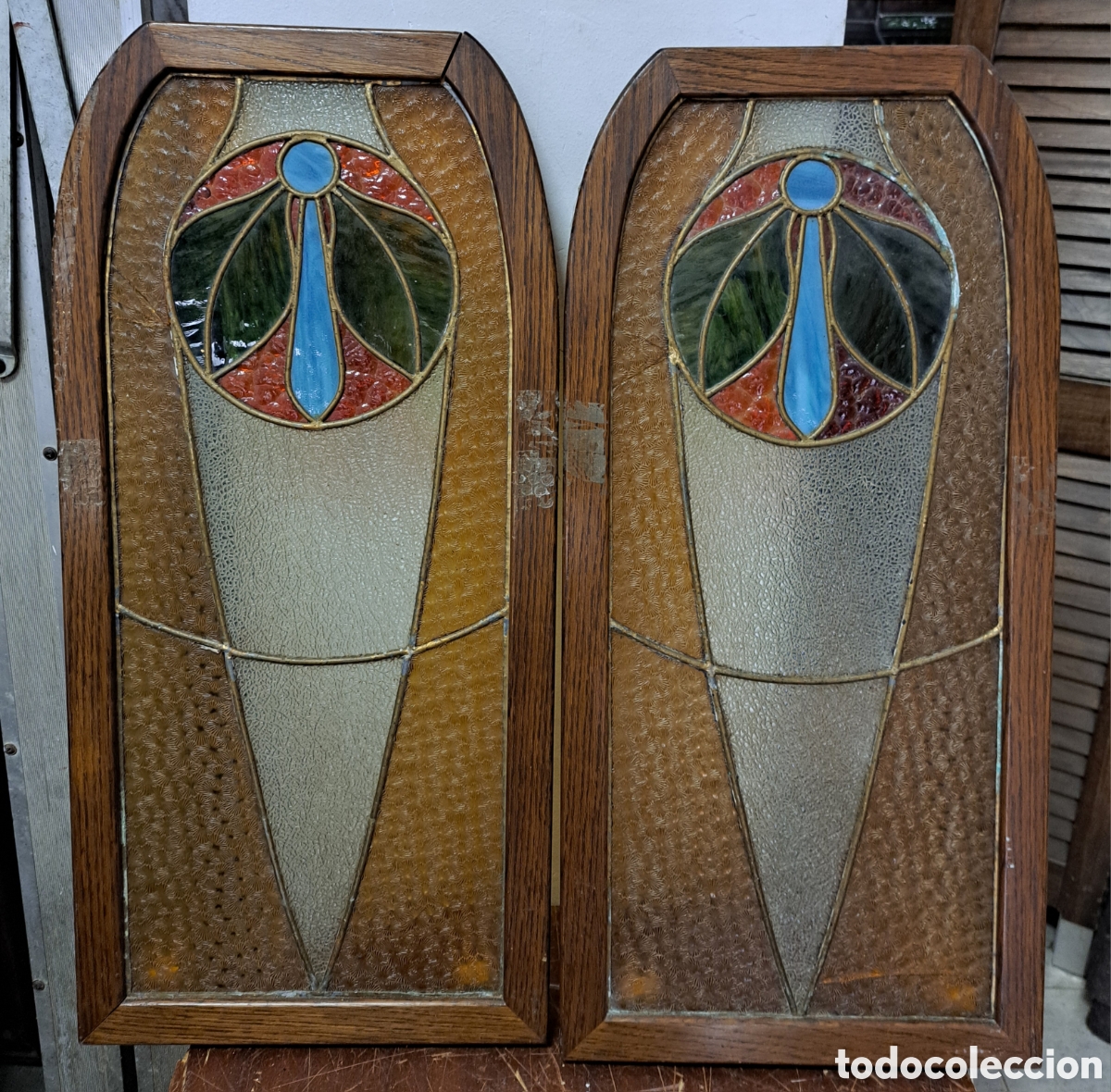 Antig&uuml;edades: PAREJA DE VIDRIERAS MODERNISTAS - Foto 5