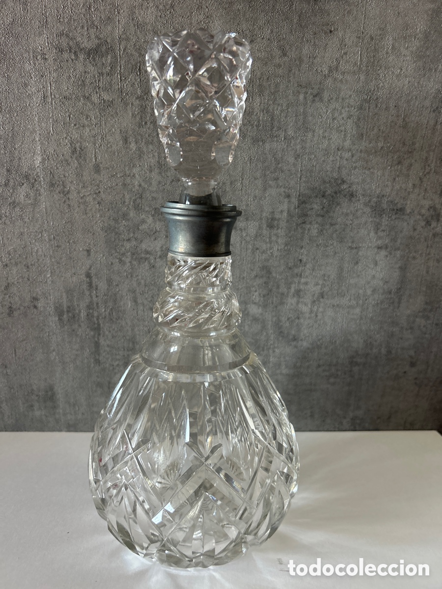 Antig&uuml;edades: Botella licorera con cuello en plata
