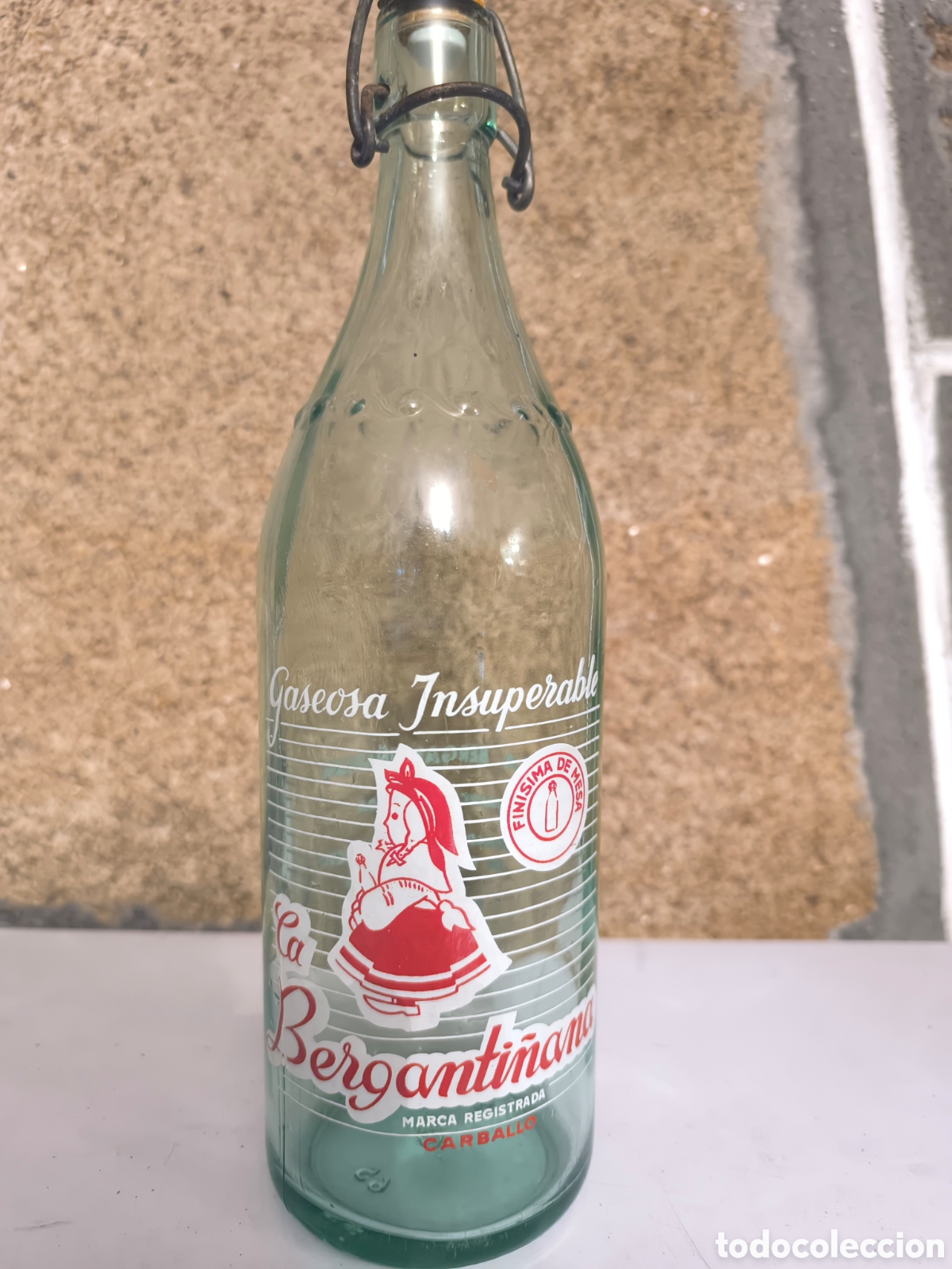 Antig&uuml;edades: Botella de gaseosa antigua