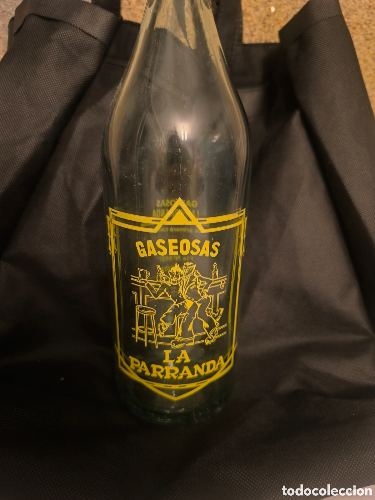 Antig&uuml;edades: Botella antigua de gaseosa