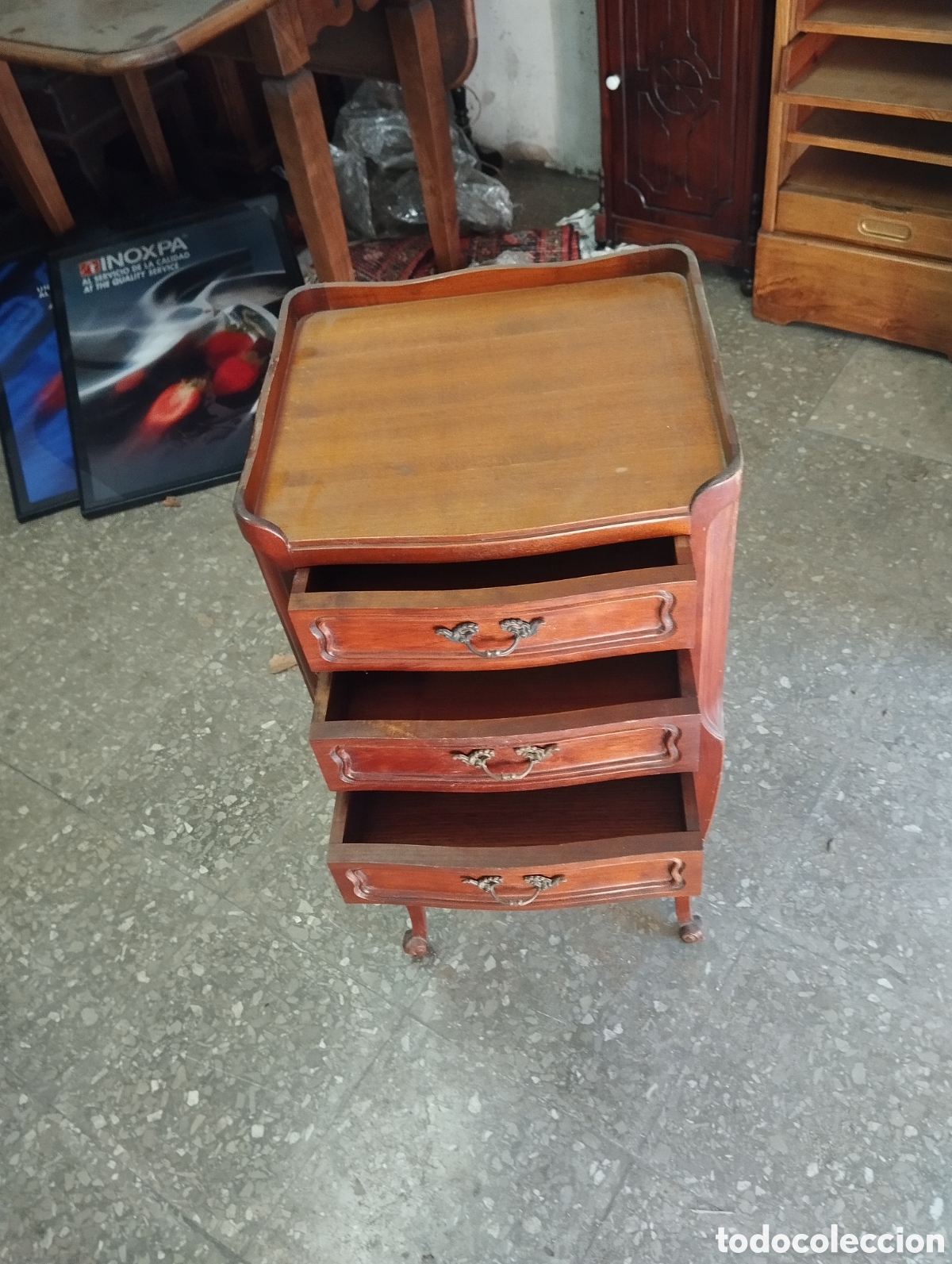 Antig&uuml;edades: Mesita Luis xv 3 cajones - Foto 6