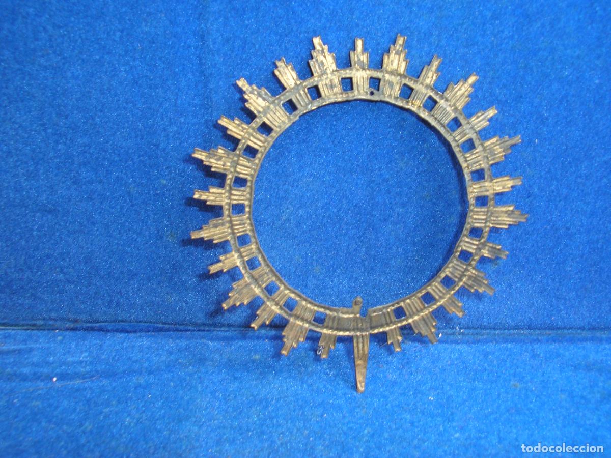 Antig&uuml;edades: CORONA RELIGIOSA LATON
