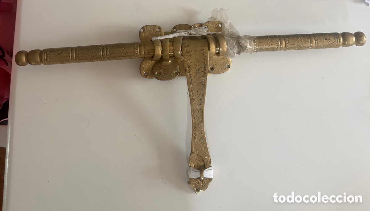 Antig&uuml;edades: Cerrojo Lat&oacute;n Macizo Decorativo Antiguo