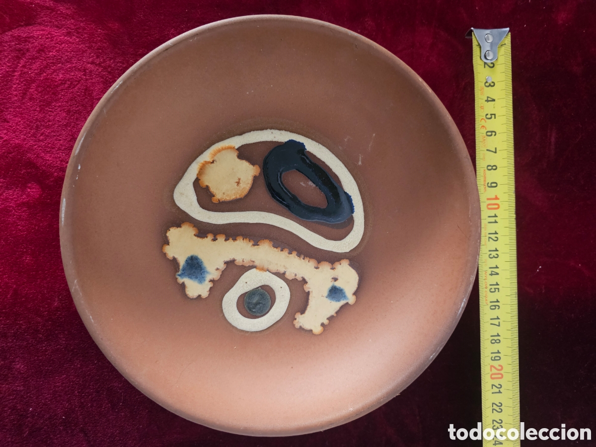 Antig&uuml;edades: ​Plato/Plato de Pared en Cer&aacute;mica Artesanal Abstracta &ndash; 23 cm