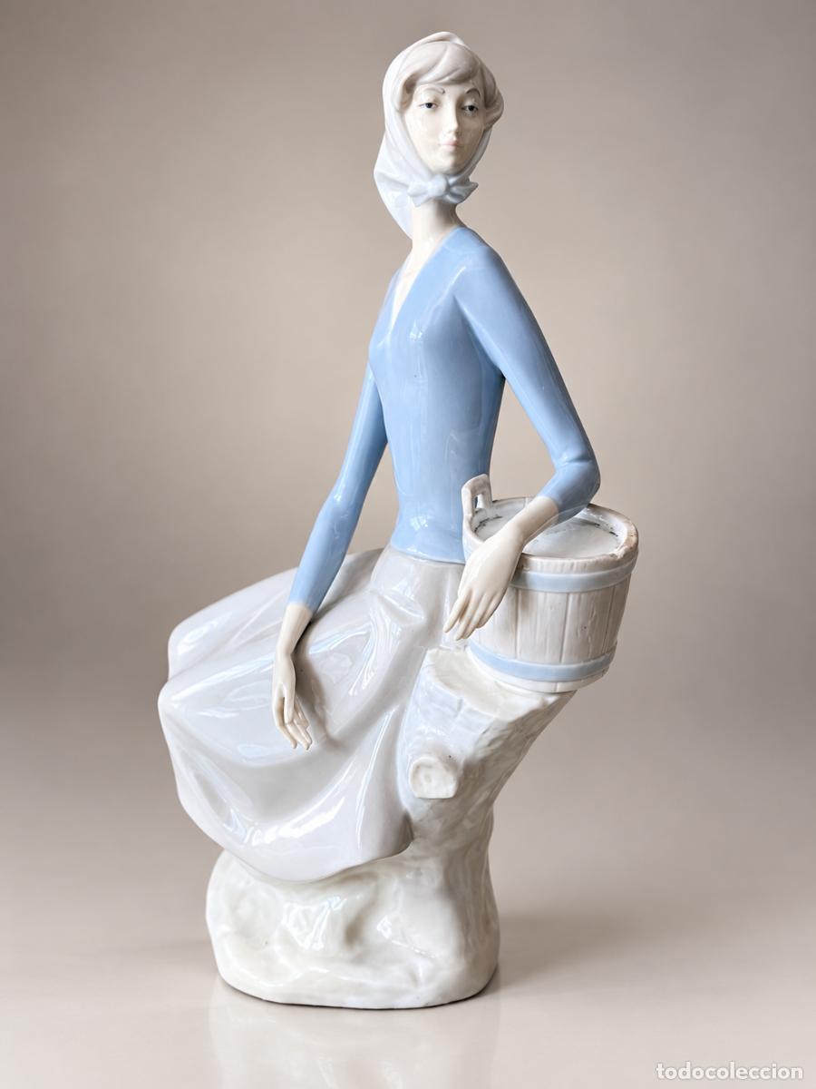 Antig&uuml;edades: FIGURA DE PORCELANA T&rsquo;ANG &ndash; &ldquo;LECHERA&rdquo; &ndash; FULGENCIO GARC&Iacute;A &ndash; A&Ntilde;OS 60