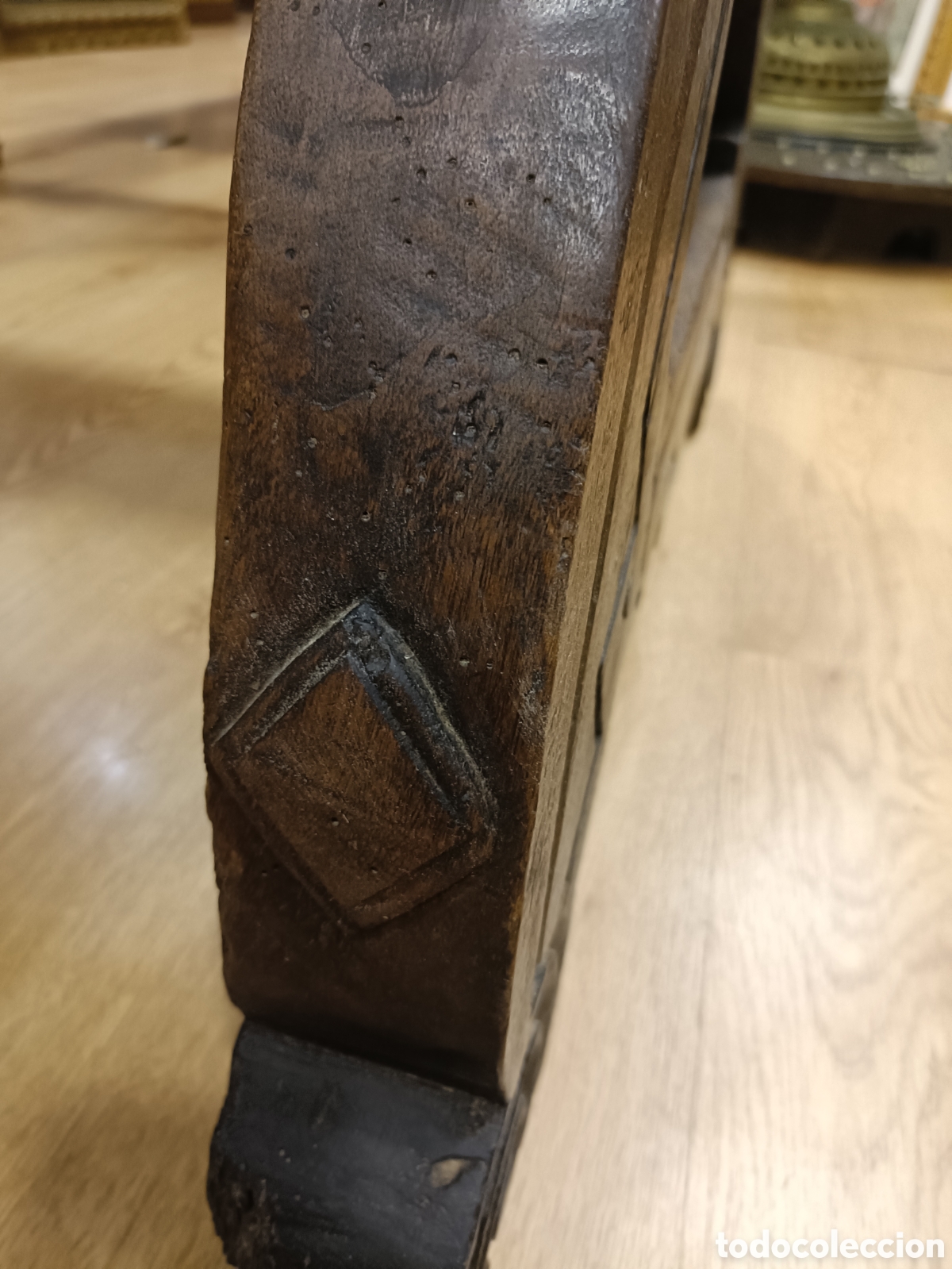 Antig&uuml;edades: Mesa de nogal siglo XVII - Foto 7