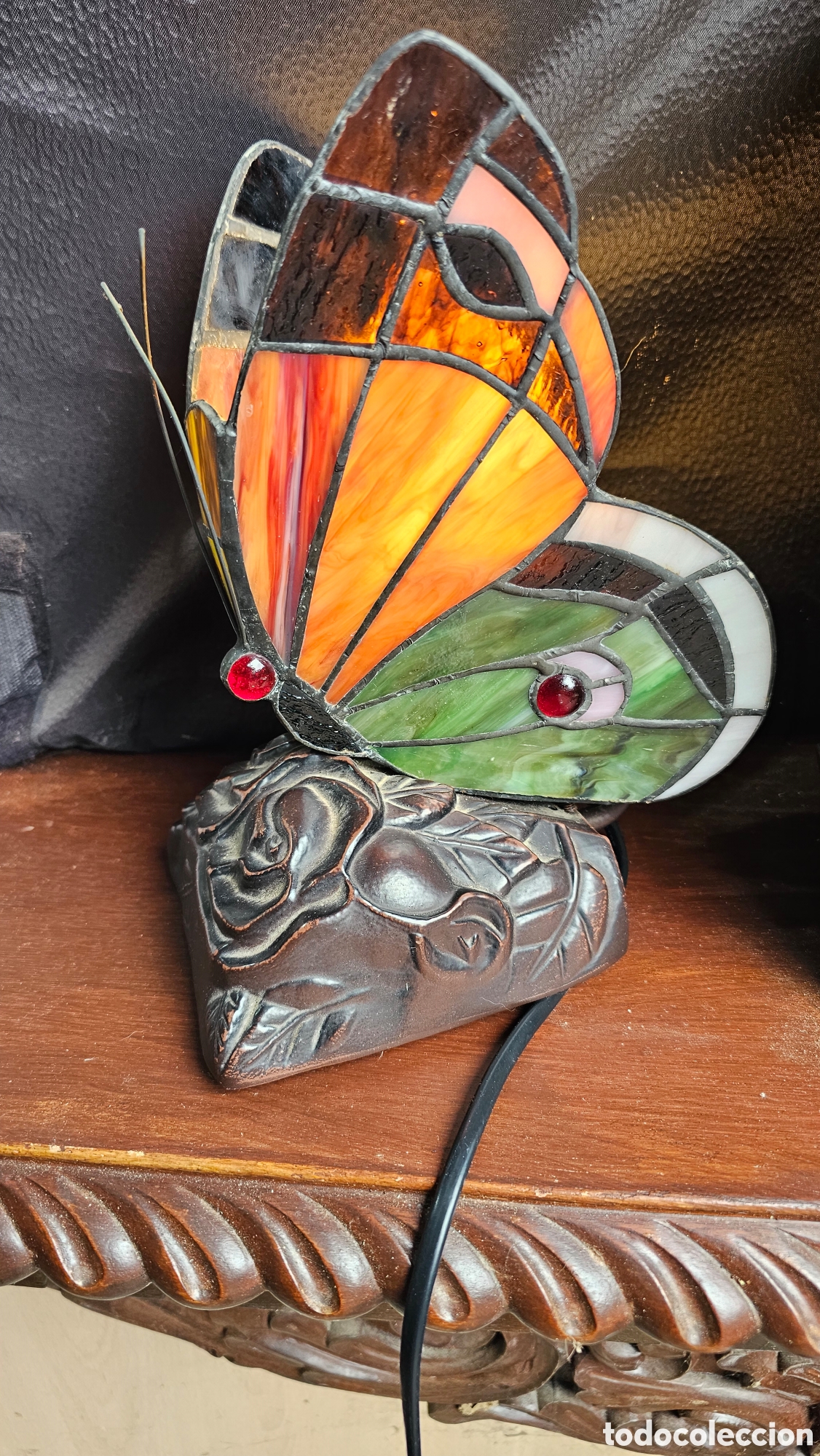 Antig&uuml;edades: L&aacute;mpara mariposa de vidriera plomada estilo Tiffany