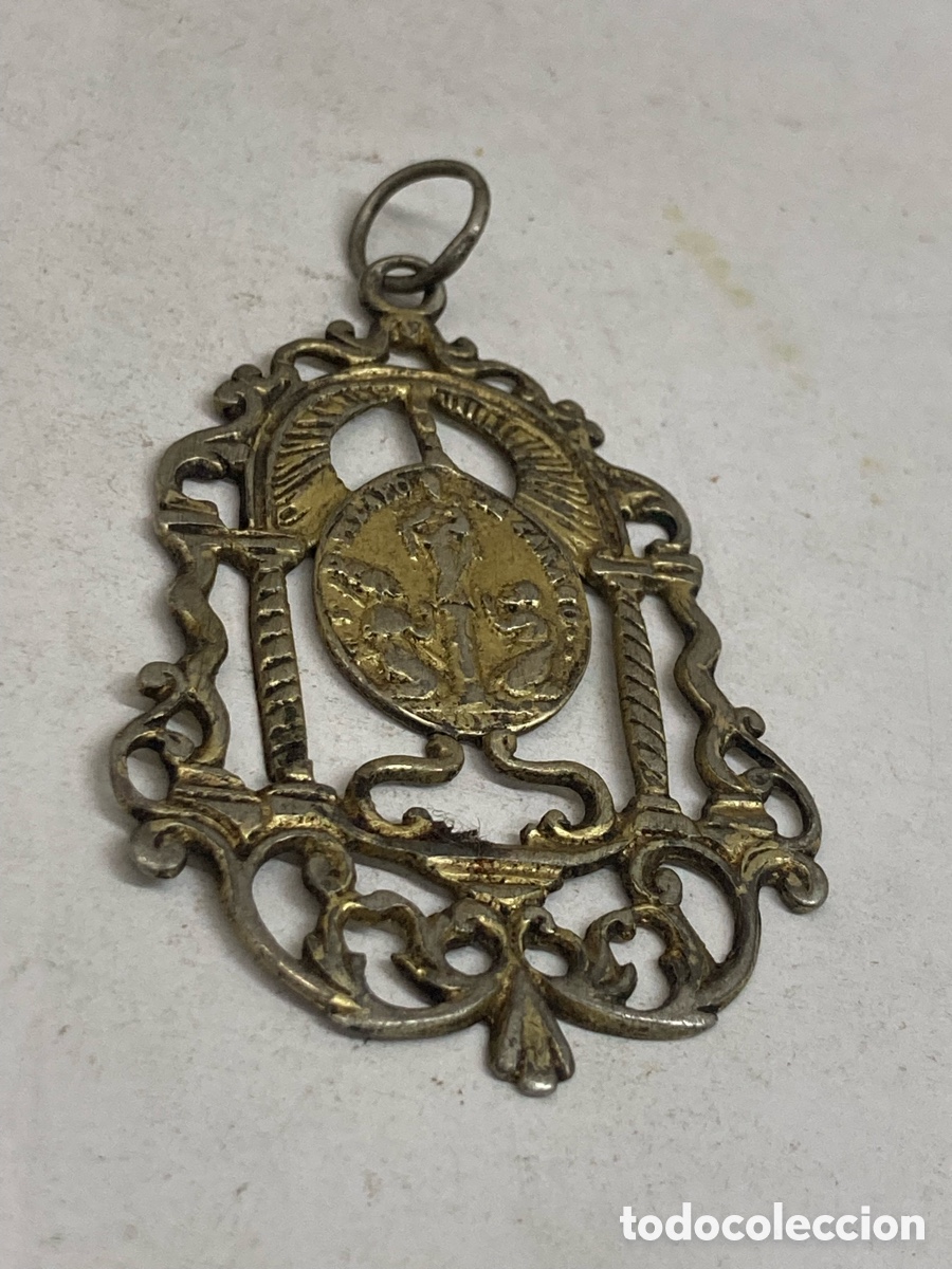 Antig&uuml;edades: medalla devocional antigua de plata calado