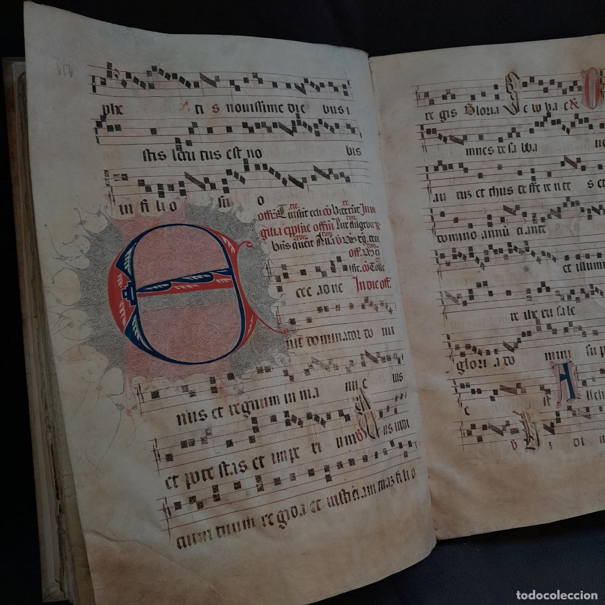 Antig&uuml;edades: LIBRO DE CORO LIT&Uacute;RGICO. PERGAMINO Y PAPEL. SIGLO XVIII - Foto 6