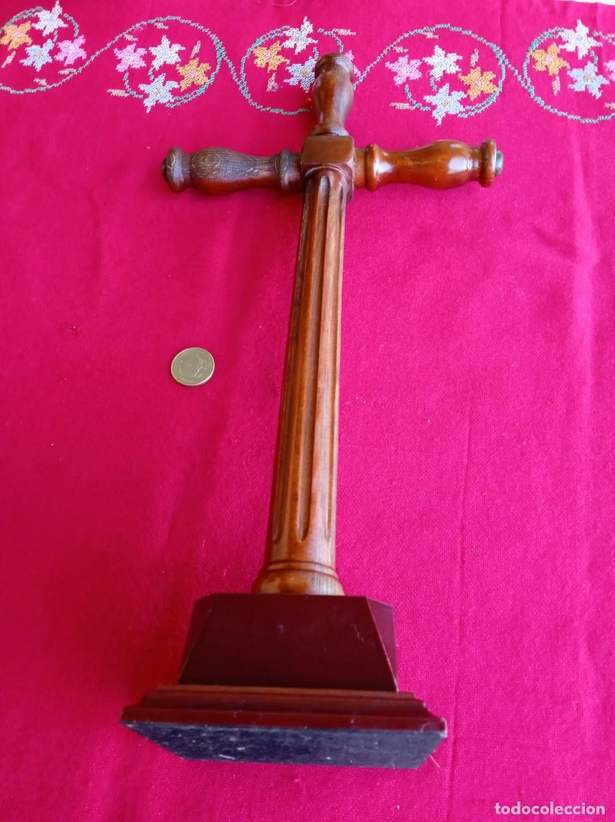 Antig&uuml;edades: Cruz de mesa o altar - Foto 2