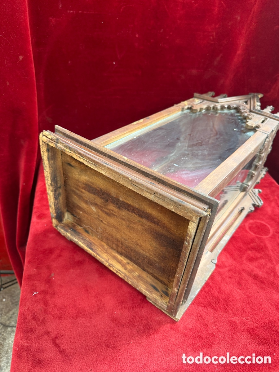 Antig&uuml;edades: Antigua capilla de madera estilo Gotico! - Foto 13