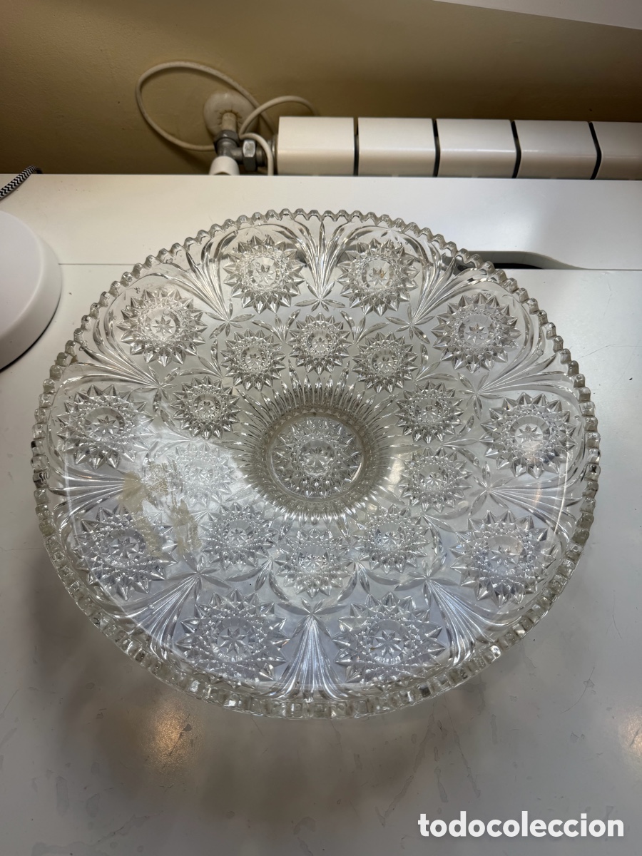 Antig&uuml;edades: Bandeja cristal tallado antigua gran tama&ntilde;o 36cm