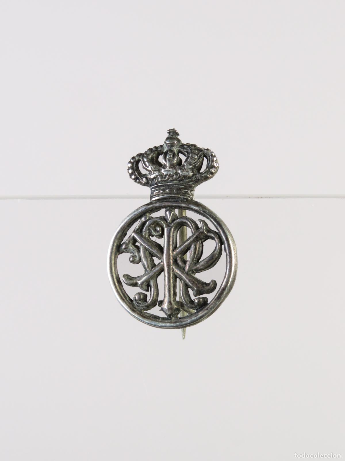 Antig&uuml;edades: Alfiler solapa Mar&iacute;a Inmaculada Virgen cofrad&iacute;a plata calada primera mitad S XX