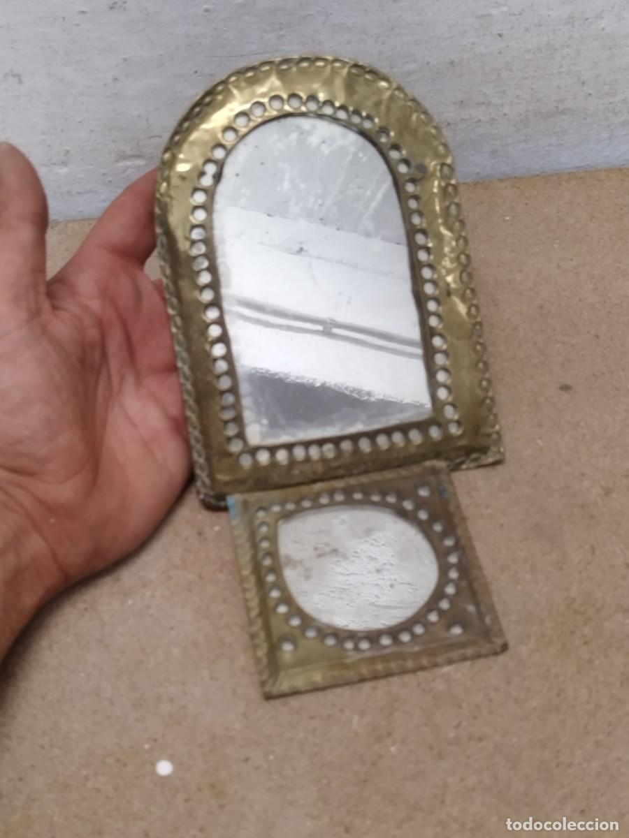 Antig&uuml;edades: Dos antiguos espejos tipo arabe. De principios siglo XX.