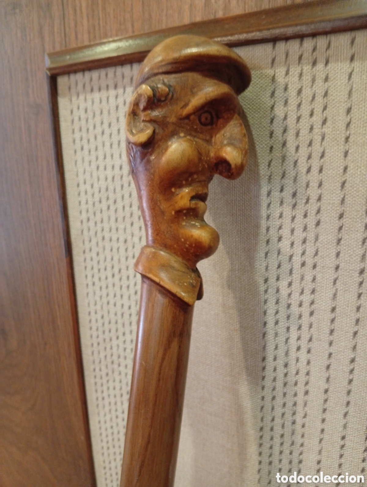 Antig&uuml;edades: Bast&oacute;n de estilo grotesco.Rostro de Judio