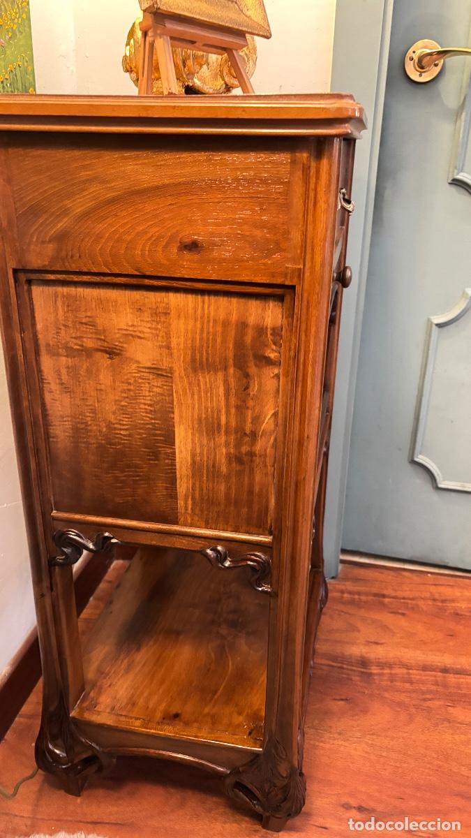 Antig&uuml;edades: Maravillosa Mesilla Ardeco - Foto 3