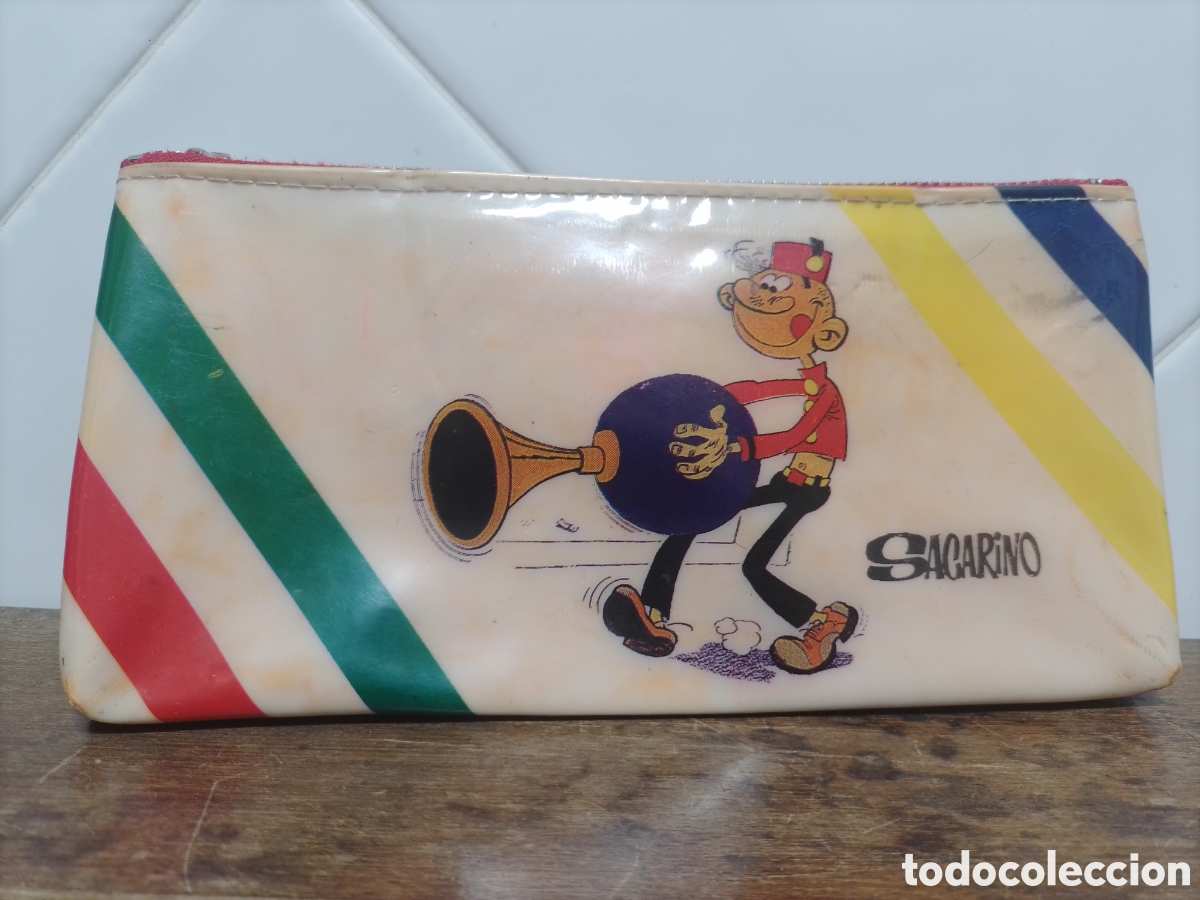 Antig&uuml;edades: Antiguo estuche o plumier Botones Sacarino.