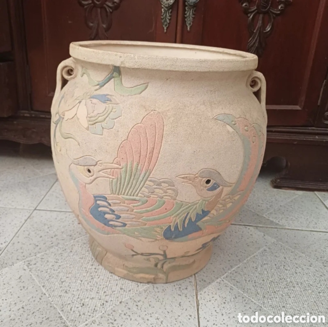 Antig&uuml;edades: Macetero grande barro r&uacute;stico pintado a mano. - Foto 2