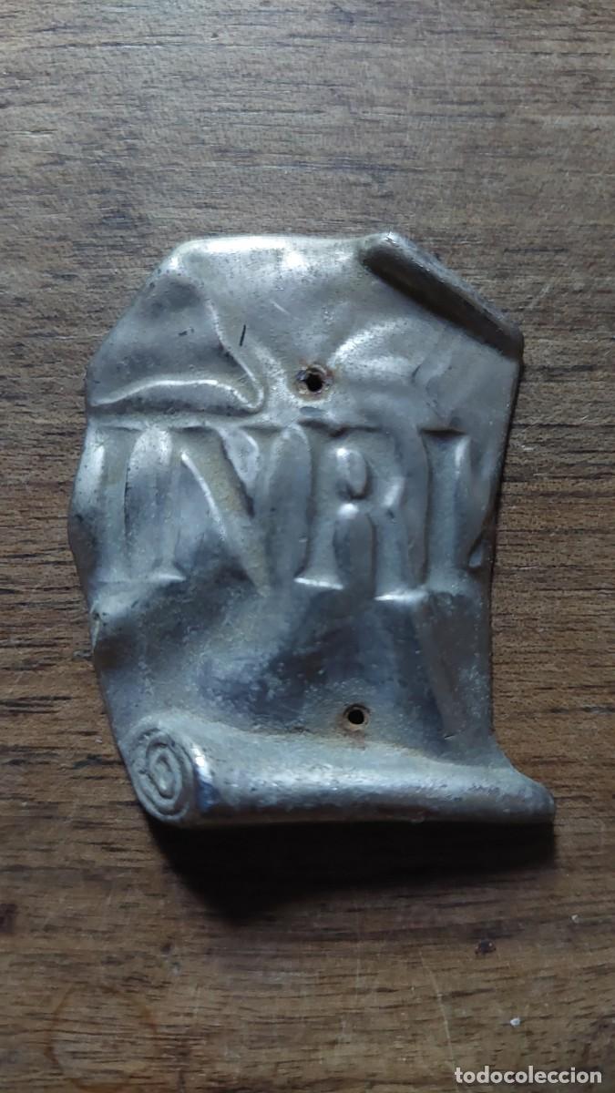 Antig&uuml;edades: Placa de Inri para imaginer&iacute;a o cristo