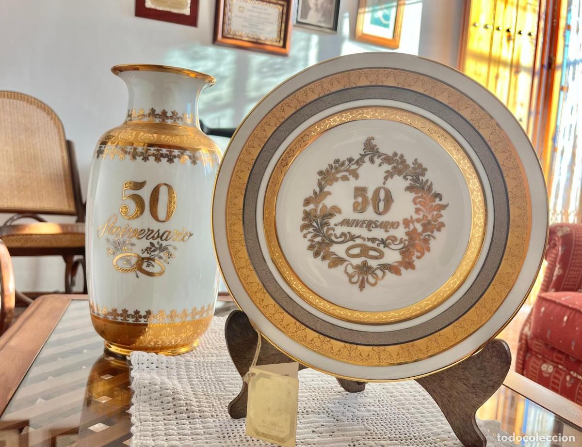 Antig&uuml;edades: Conjunto Porcelana Casa Bohemia Sner&ouml;ll - Jarr&oacute;n y Plato 50 Aniversario Bodas de Oro - Oro 24K