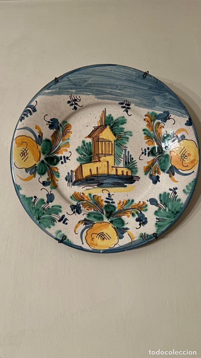 Antig&uuml;edades: Plato decorativo cer&aacute;mica valenciana Manises Ribesalbes