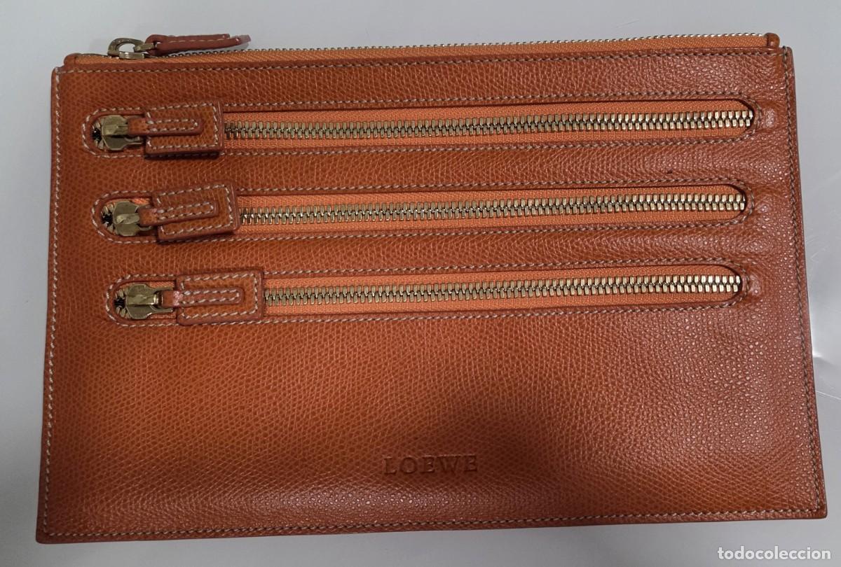 Antig&uuml;edades: Bolso de mano Loewe, Piel Naranja, Original, Nuevo. Tres Compartimientos con cremalleras