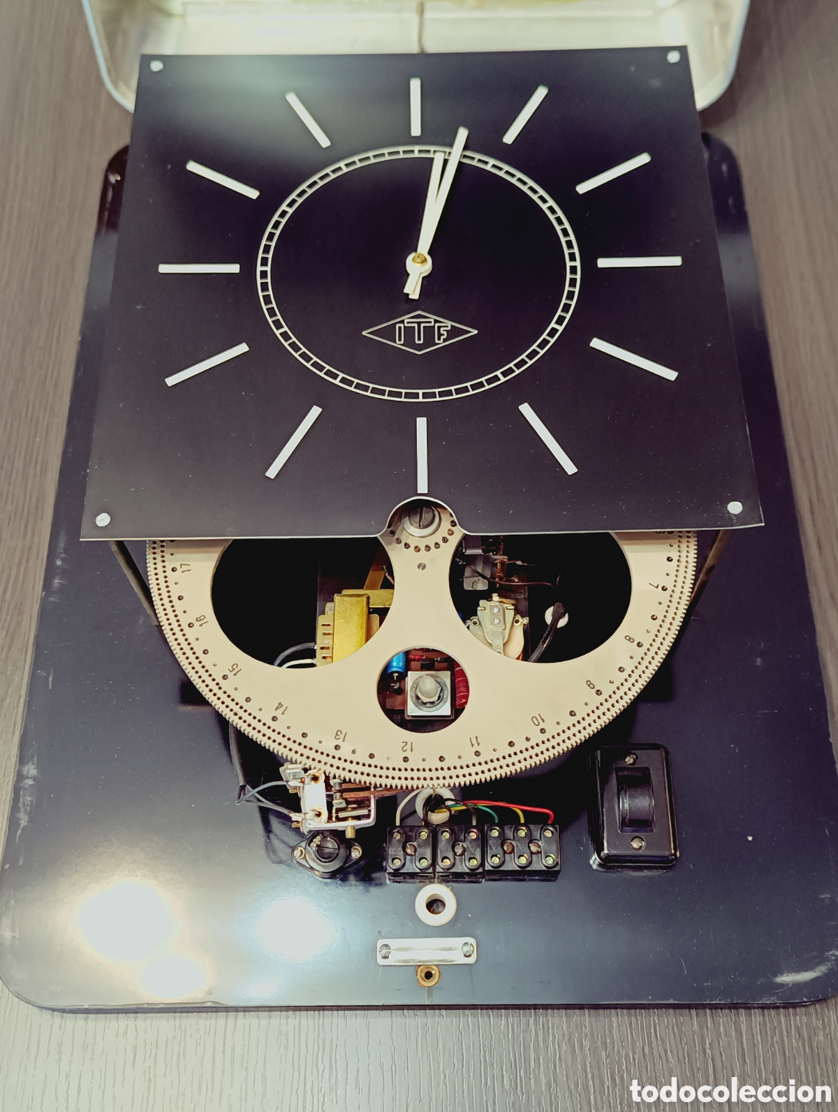 Antig&uuml;edades: Antiguo Reloj Industrial ITF - Foto 3