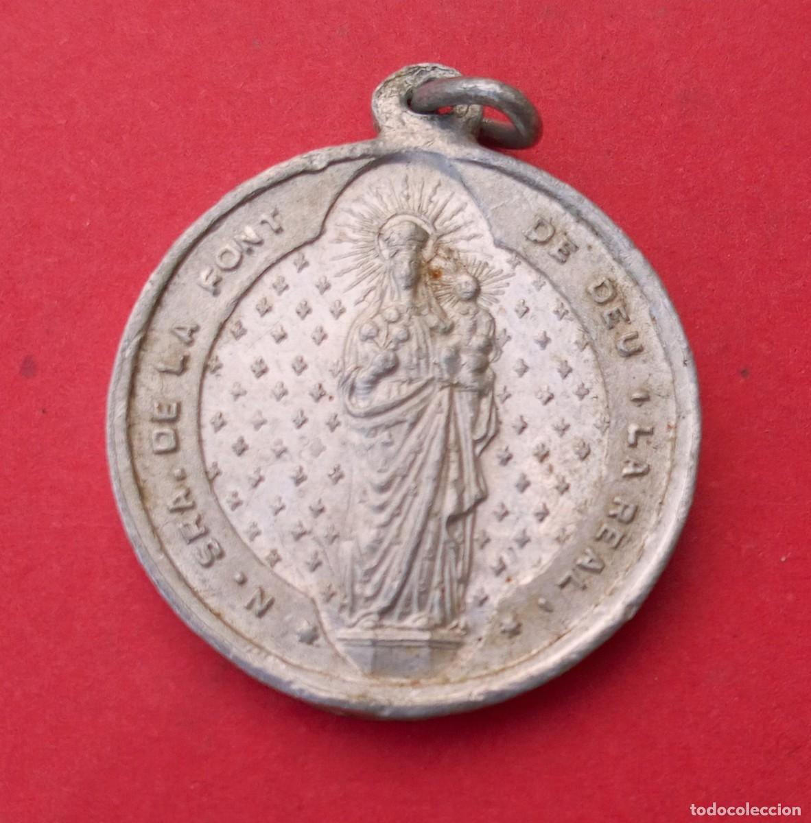 Antig&uuml;edades: Medalla Antigua Virgen de la Font de D&eacute;u y Sant Bernardo (La Real). Mallorca.