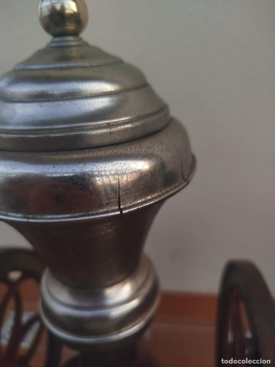 Antig&uuml;edades: Molinillo de caf&eacute; antiguo - Foto 10
