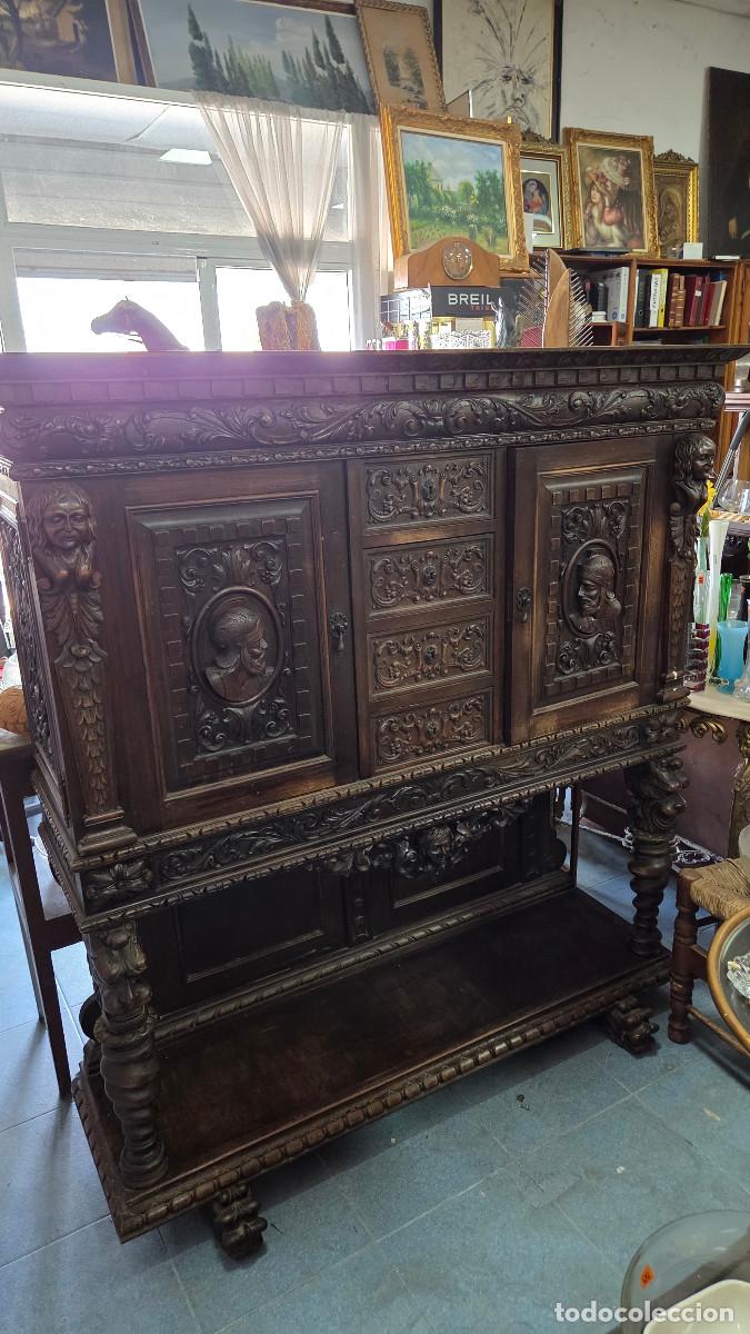 Antig&uuml;edades: mueble bar antiguo del renacimiento