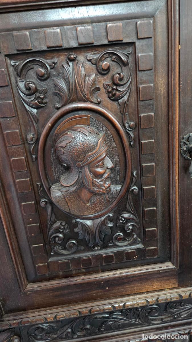 Antig&uuml;edades: mueble bar antiguo del renacimiento - Foto 11