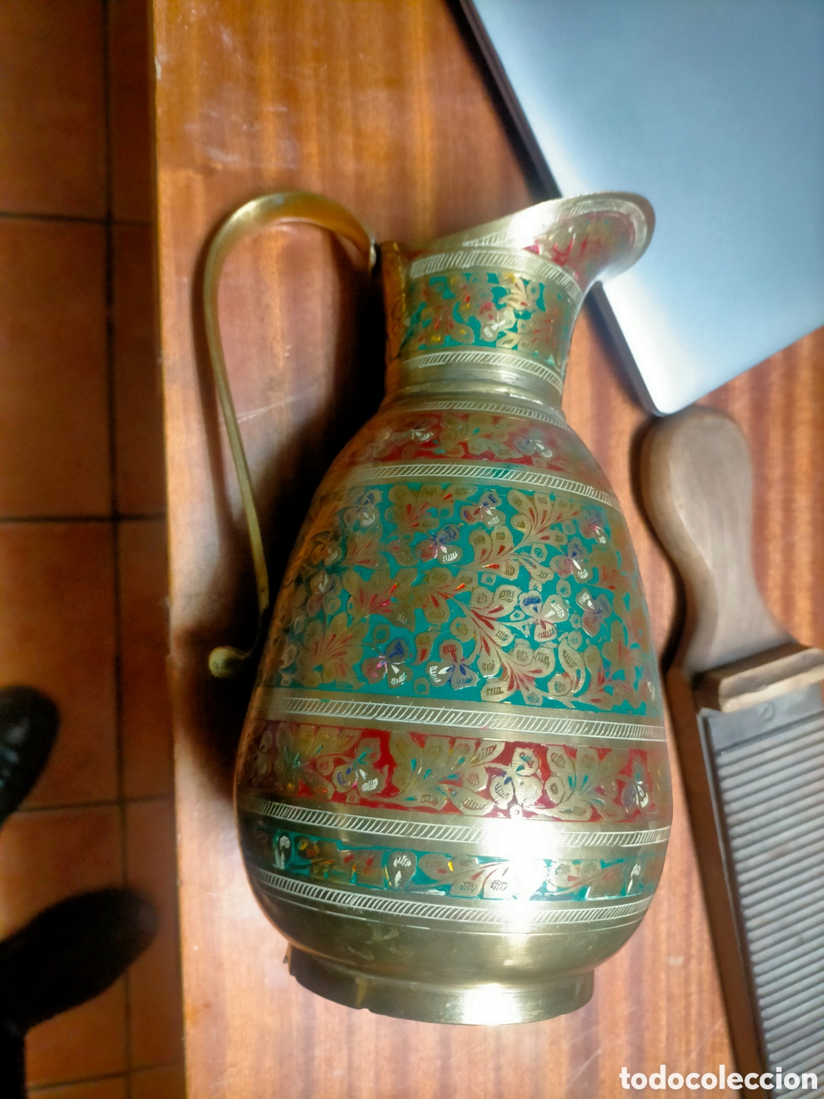 Antig&uuml;edades: JARRA BRONCE LABRADO A MANO INDU