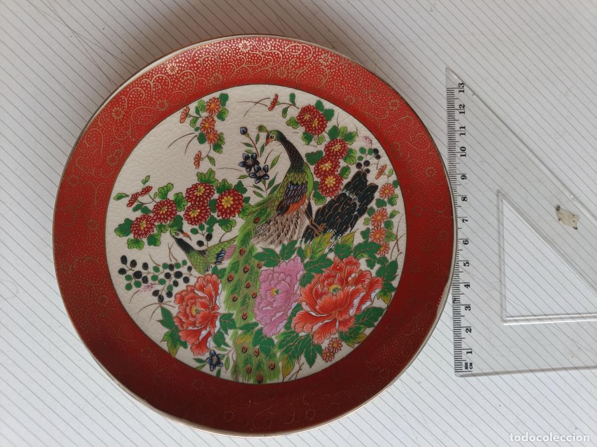 Antig&uuml;edades: Plato de porcelana japonesa. Jap&oacute;n, Satsuma